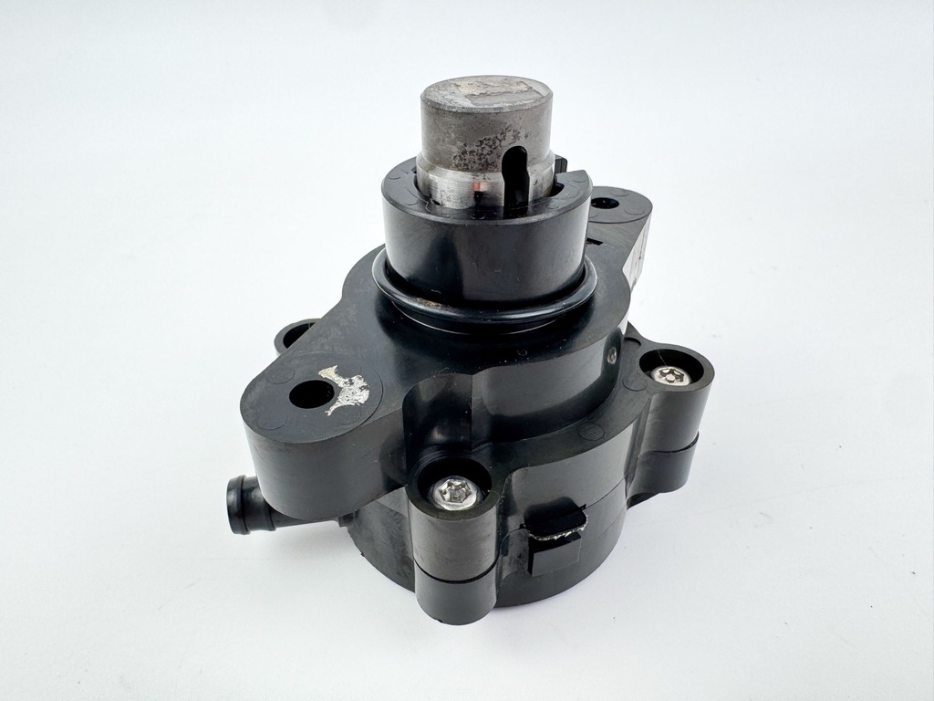 2007 Honda 135 HP 4 Stroke Outboard Fuel Pump 16700-ZY6-013 OEM