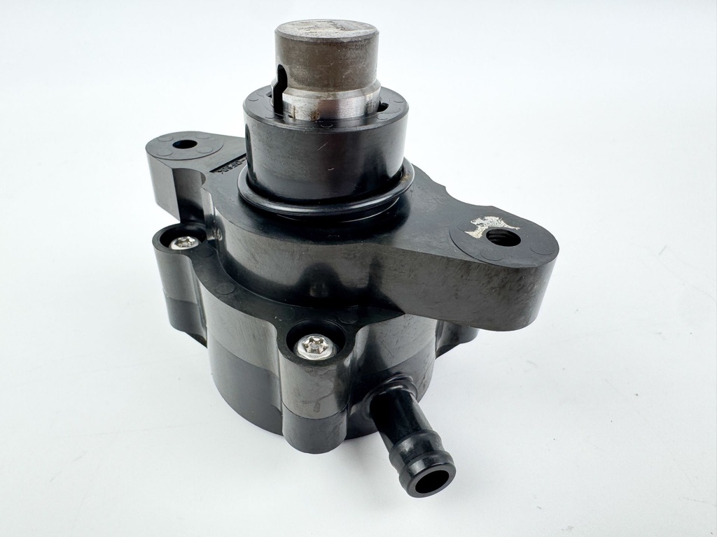 2007 Honda 135 HP 4 Stroke Outboard Fuel Pump 16700-ZY6-013 OEM