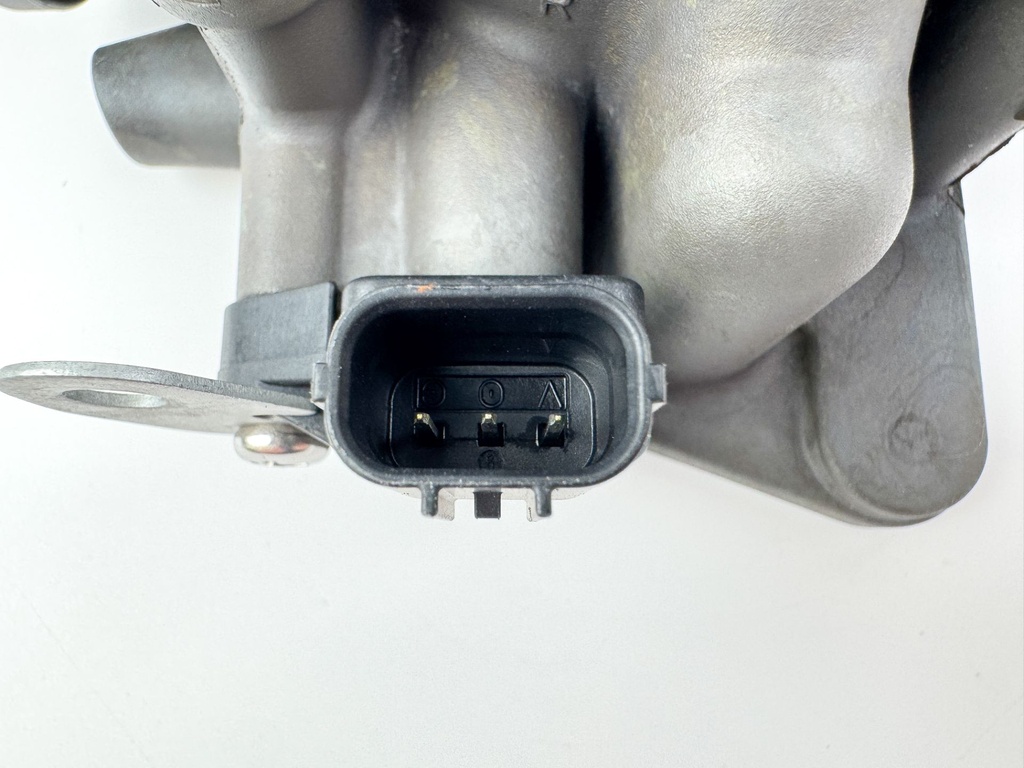 2007 Honda 135 HP 4 Stroke Outboard Throttle Body Assembly 16400-ZY6-013 OEM