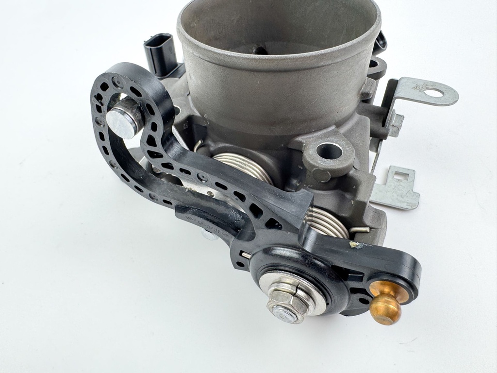 2007 Honda 135 HP 4 Stroke Outboard Throttle Body Assembly 16400-ZY6-013 OEM