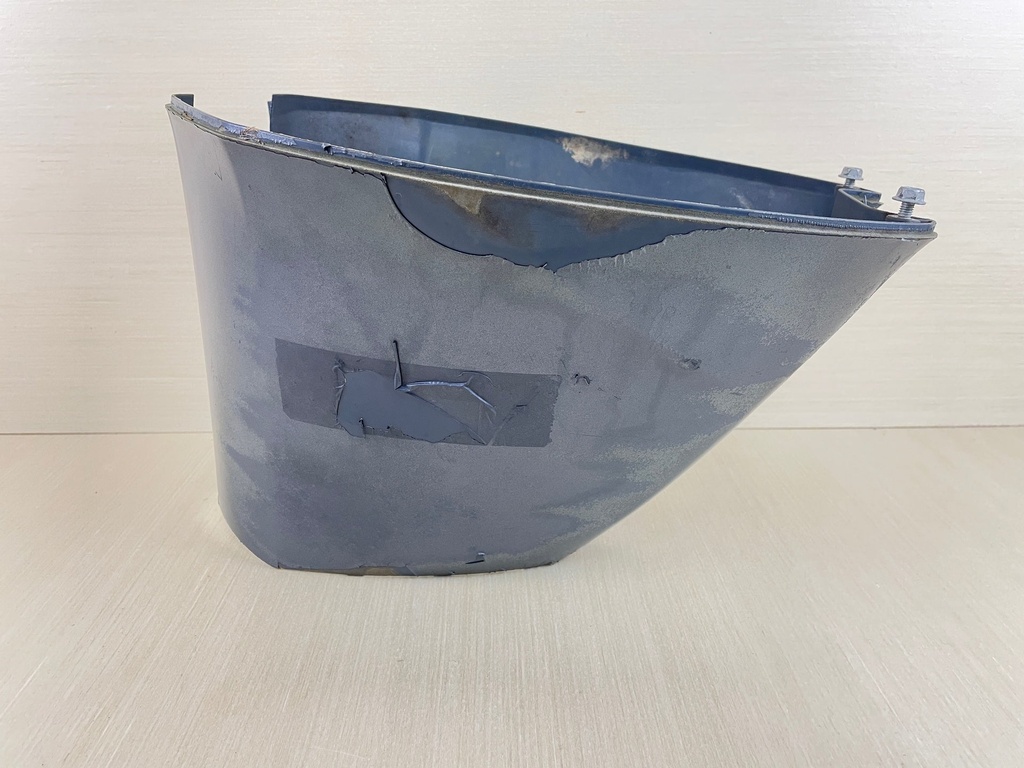 2002 Yamaha 30HP F30 4 Stroke Outboard Lower Apron Cover Cowling 67C-42741-10-4D