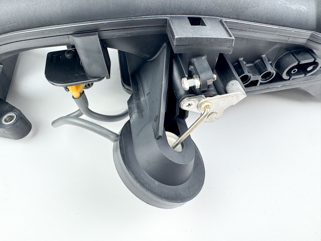 2007 Honda 135 HP 4 Stroke Outboard Intake Manifold 17110-ZY6-003 OEM