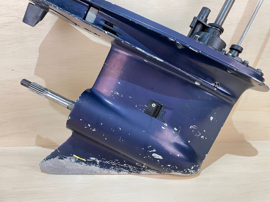 1998 Evinrude 225HP 20" Shaft Lower Unit Gear Case