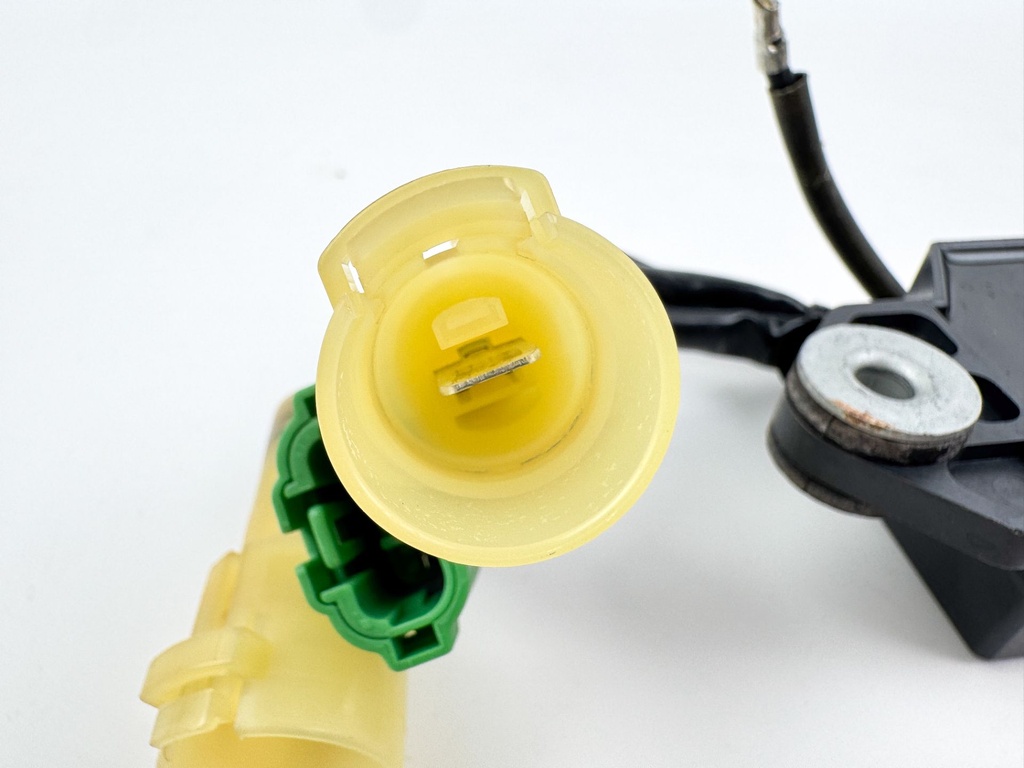 2007 Honda 135 HP 4 Stroke Outboard Trim Tilt Relay 38550-ZY6-003 OEM