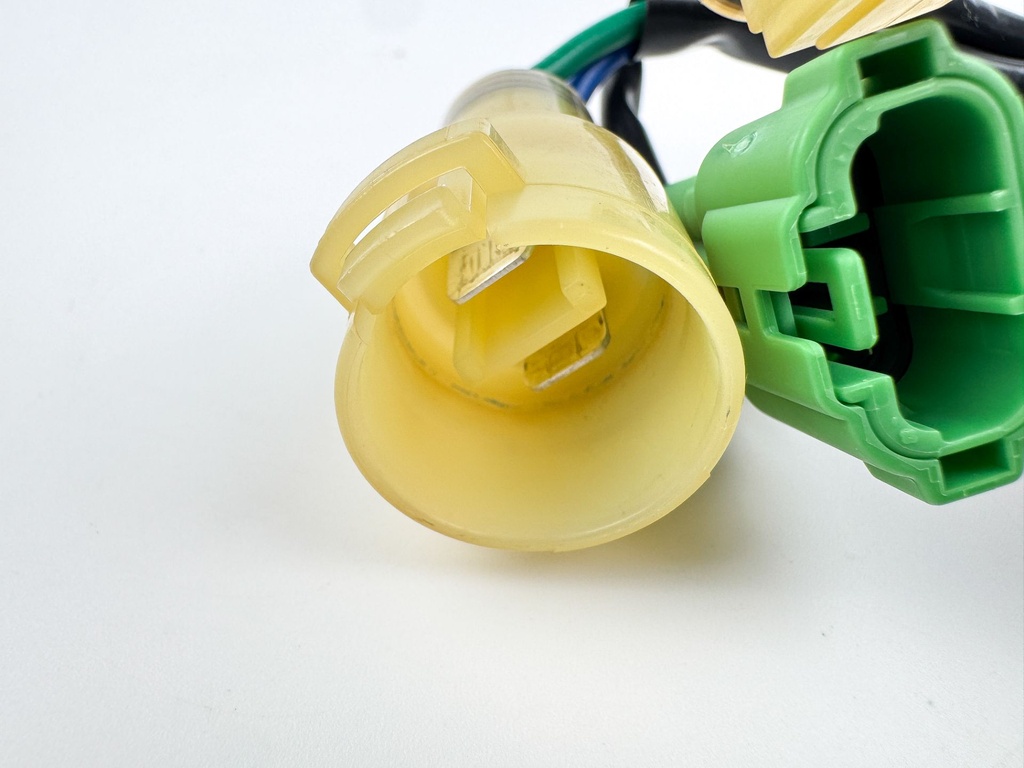 2007 Honda 135 HP 4 Stroke Outboard Trim Tilt Relay 38550-ZY6-003 OEM