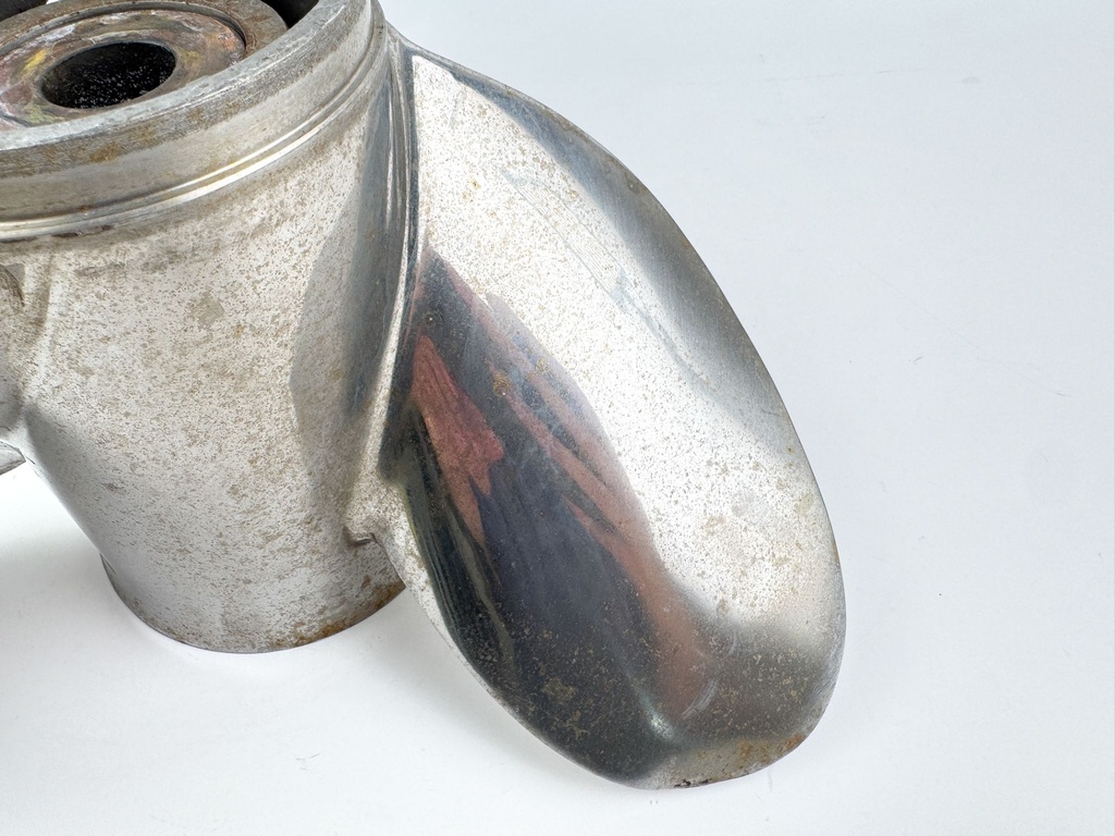 Honda Outboard Stainless Steel Prop Propeller 14 1/4" x 19P 3 Blade RH