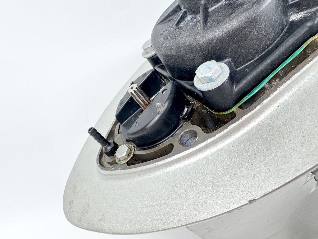 Honda BF 135 150HP 4 Stroke Outboard XL Lower Unit Gear Case - RH Standard