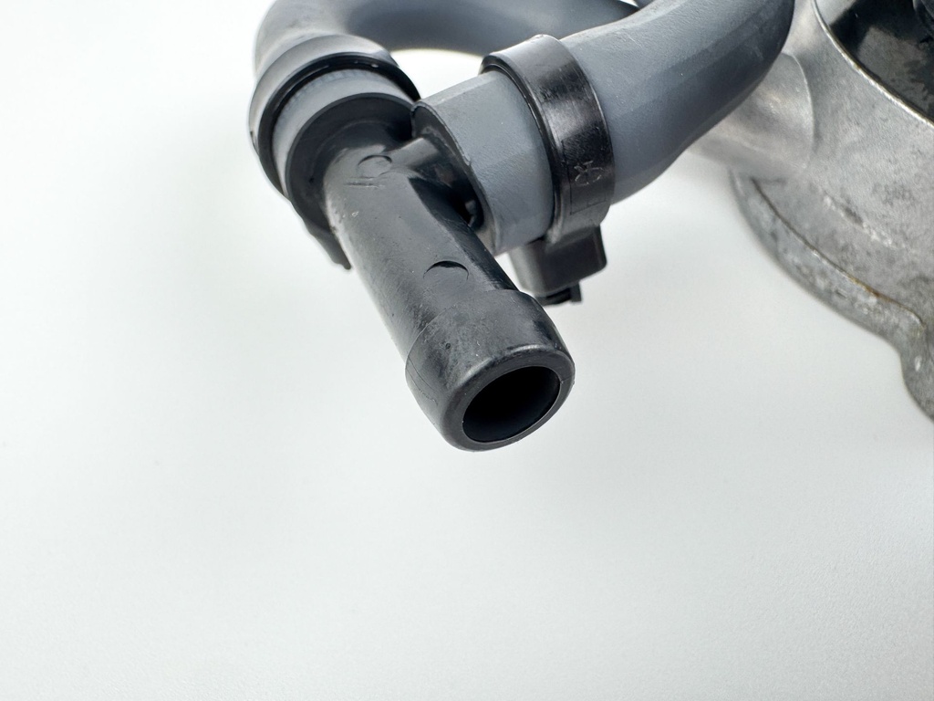 2006 Yamaha 150HP 4 Stroke Outboard Fuel Pump Assembly 63P-24410-00-00