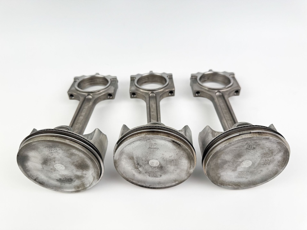 2005 Yamaha 150HP 4 Stroke Outboard Piston & Connecting Rod Set 63P-W1164-01-00