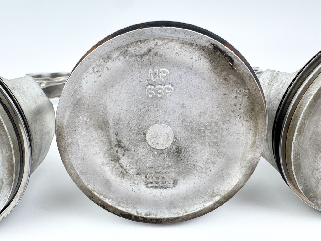 2005 Yamaha 150HP 4 Stroke Outboard Piston & Connecting Rod Set 63P-W1164-01-00