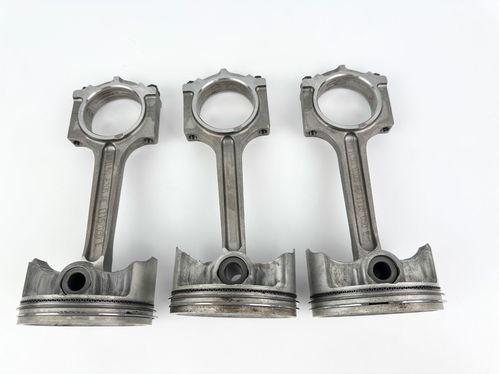 2005 Yamaha 150HP 4 Stroke Outboard Piston & Connecting Rod Set 63P-W1164-01-00