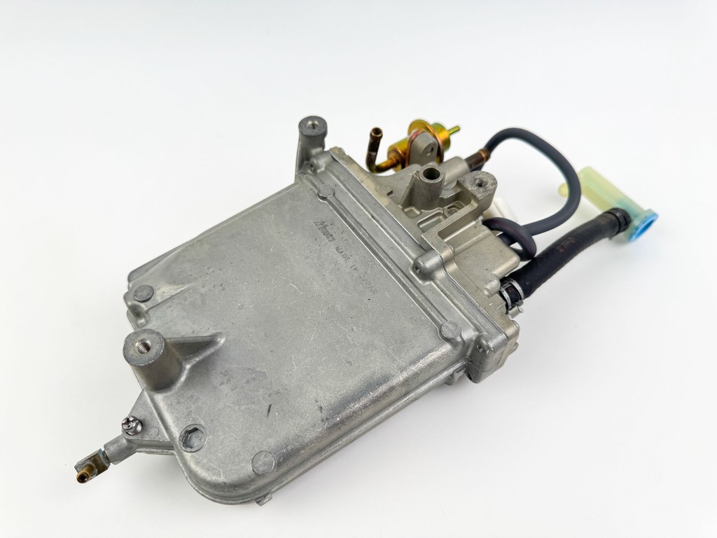 2006 Yamaha 150 HP 4 Stroke Outboard VST Float Chamber Assembly 63P-14180-01-00 OEM