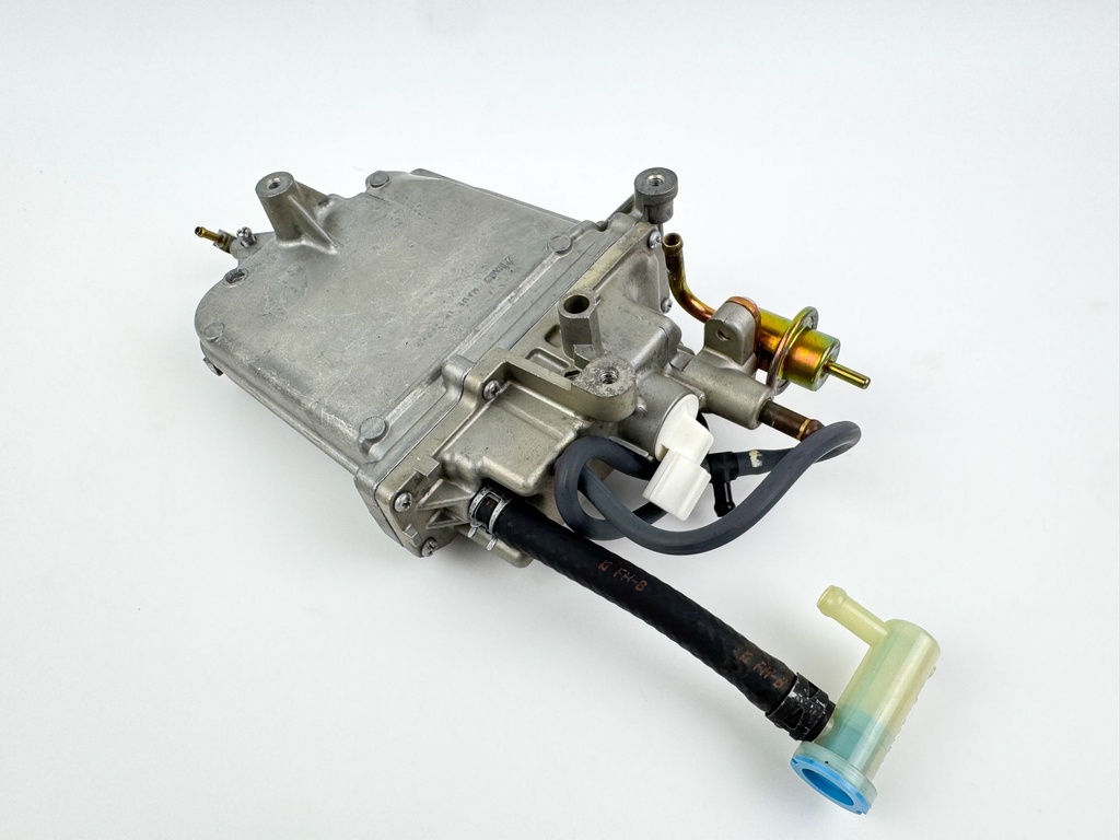 2006 Yamaha 150 HP 4 Stroke Outboard VST Float Chamber Assembly 63P-14180-01-00 OEM