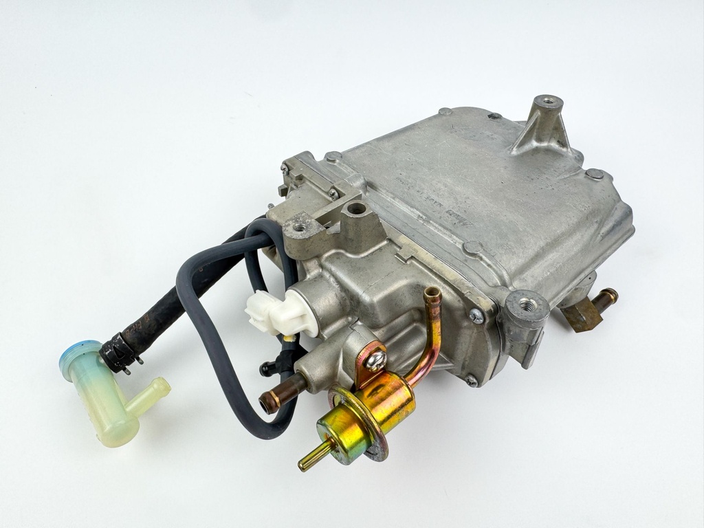 2006 Yamaha 150 HP 4 Stroke Outboard VST Float Chamber Assembly 63P-14180-01-00 OEM