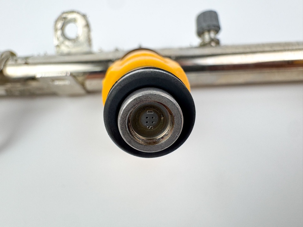 2005 Yamaha 150HP Outboard Engine Fuel Injector With Rail 63P-13761-00-00