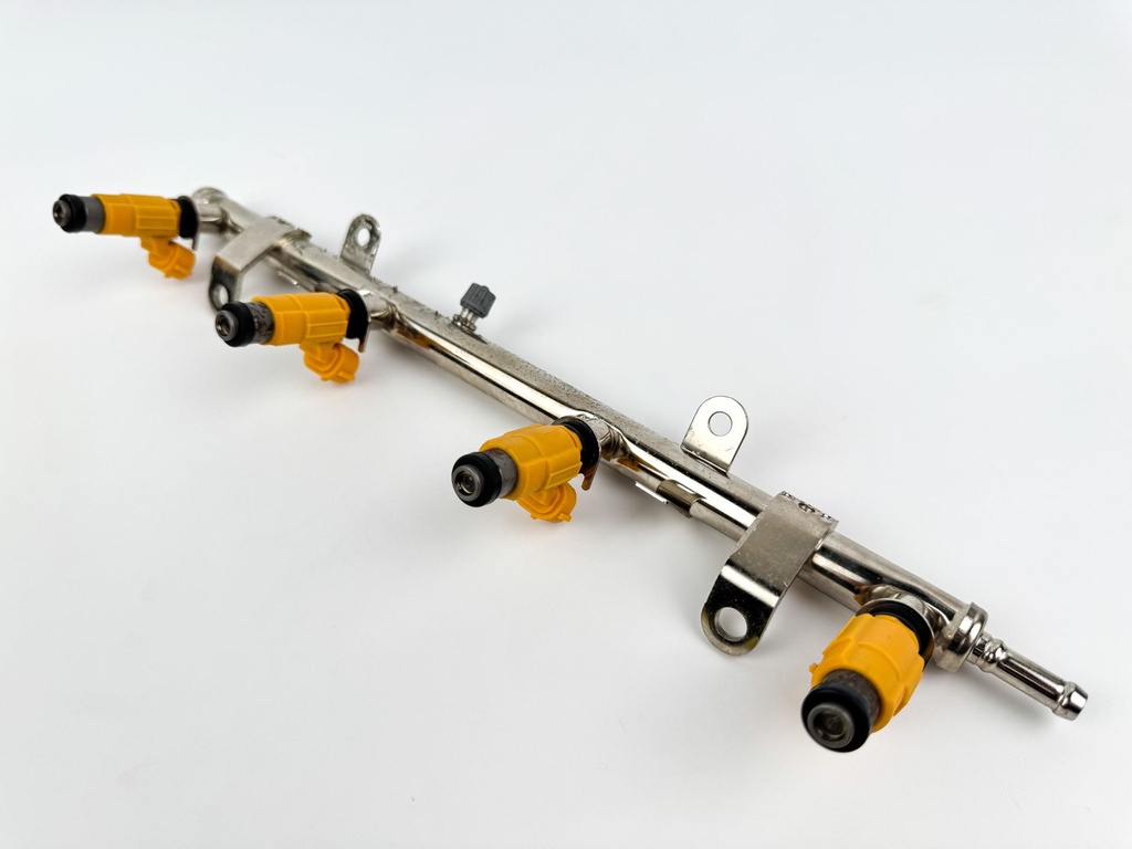 2005 Yamaha 150HP Outboard Engine Fuel Injector With Rail 63P-13761-00-00