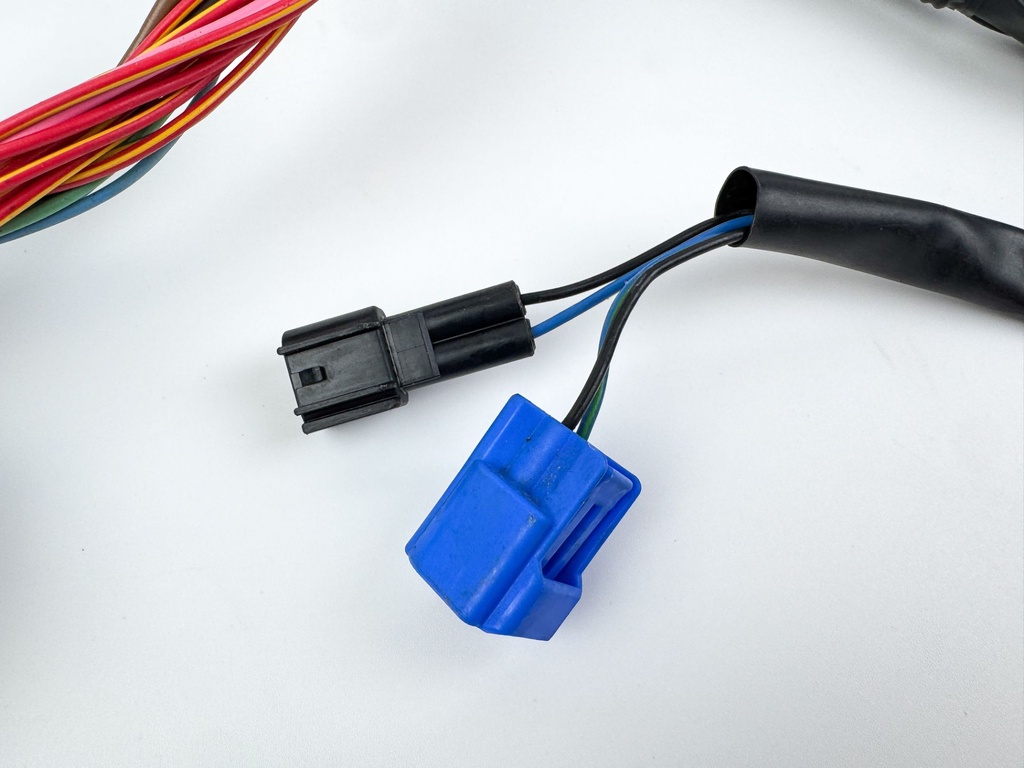 2005 Yamaha 150HP 4 Stroke Outboard Engine Wire Harness 63P-82590-21-00