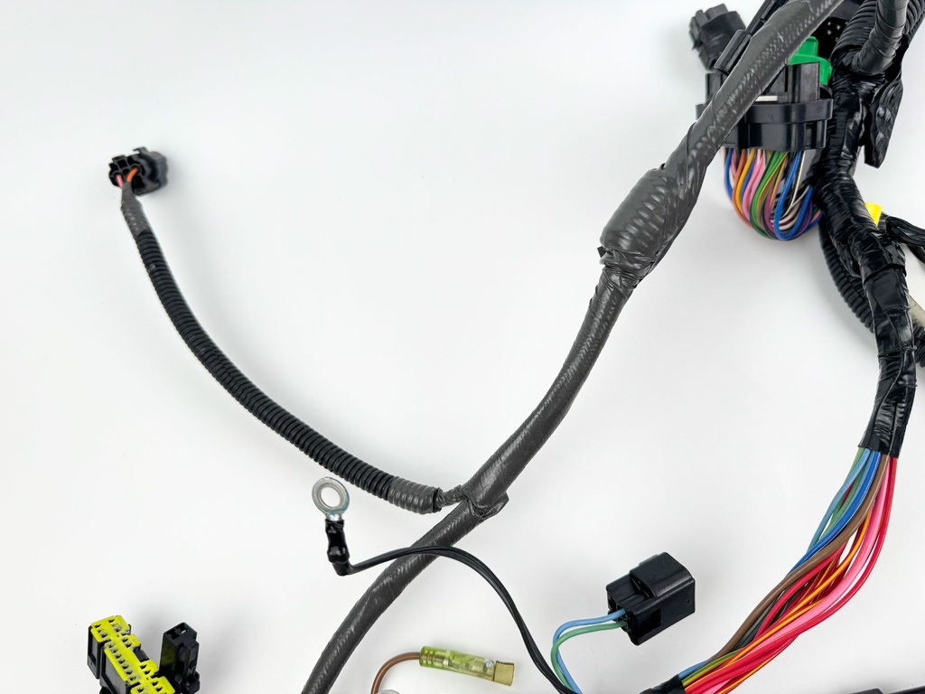 2005 Yamaha 150HP 4 Stroke Outboard Engine Wire Harness 63P-82590-21-00