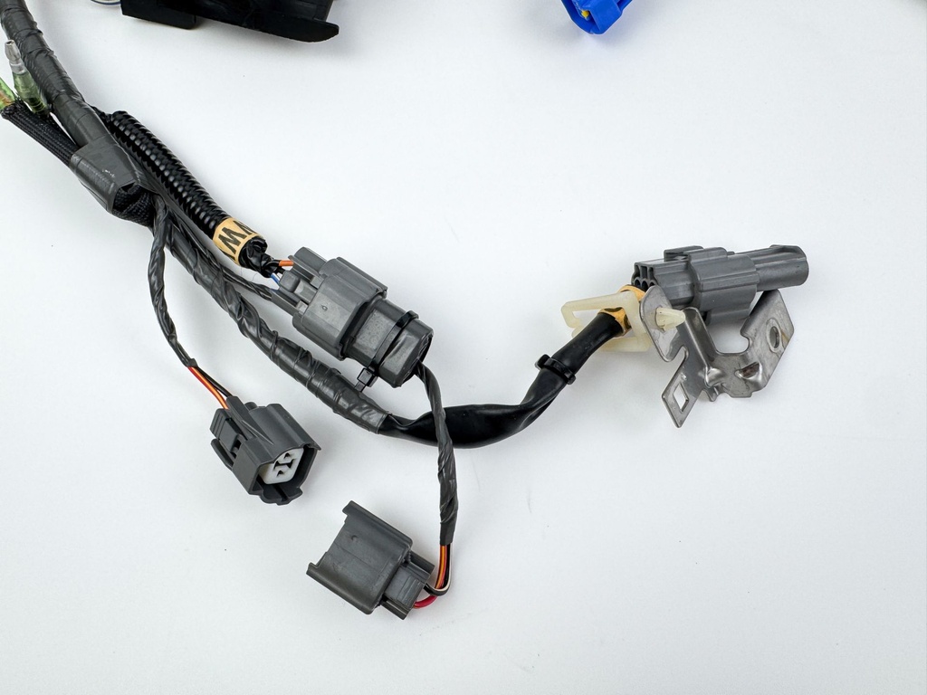 2005 Yamaha 150HP 4 Stroke Outboard Engine Wire Harness 63P-82590-21-00