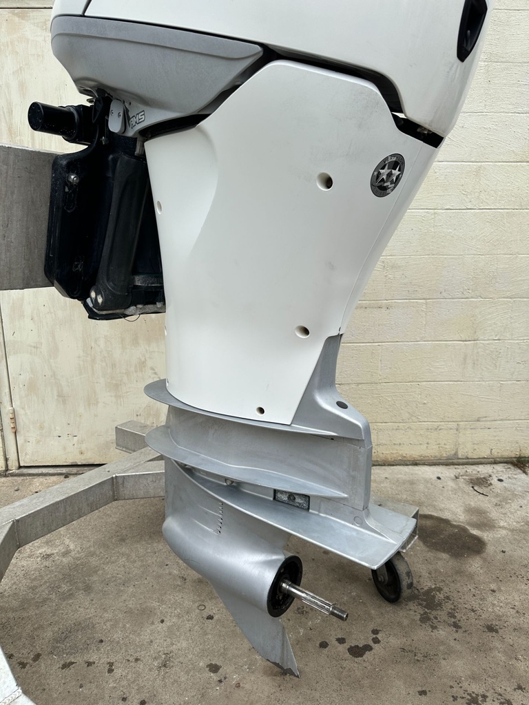 2014 Mercury Verado 300HP XXL 30" Outboard Engine W/ 723 Hours
