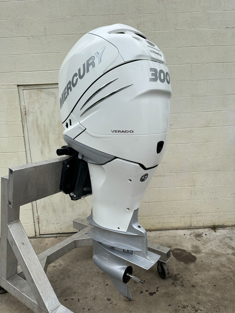 2014 Mercury Verado 300HP XXL 30" Outboard Engine W/ 723 Hours