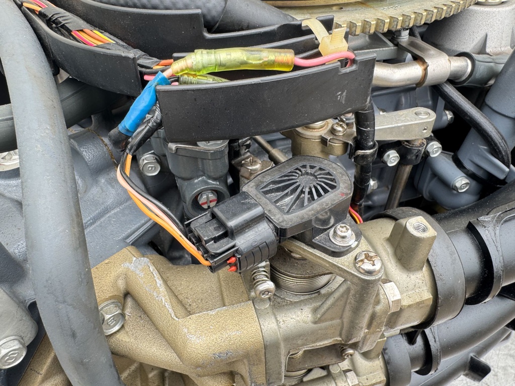 2005 Yamaha 225HP 4 Stroke Outboard Powerhead Complete Ready To Install