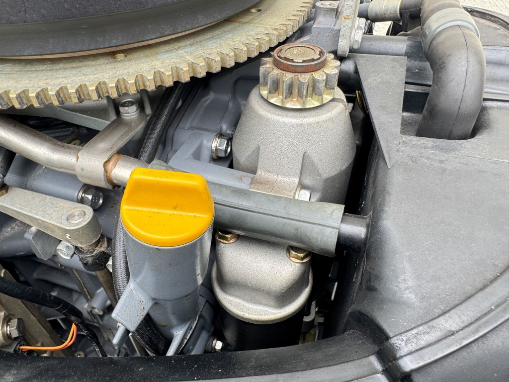 2005 Yamaha 225HP 4 Stroke Outboard Powerhead Complete Ready To Install