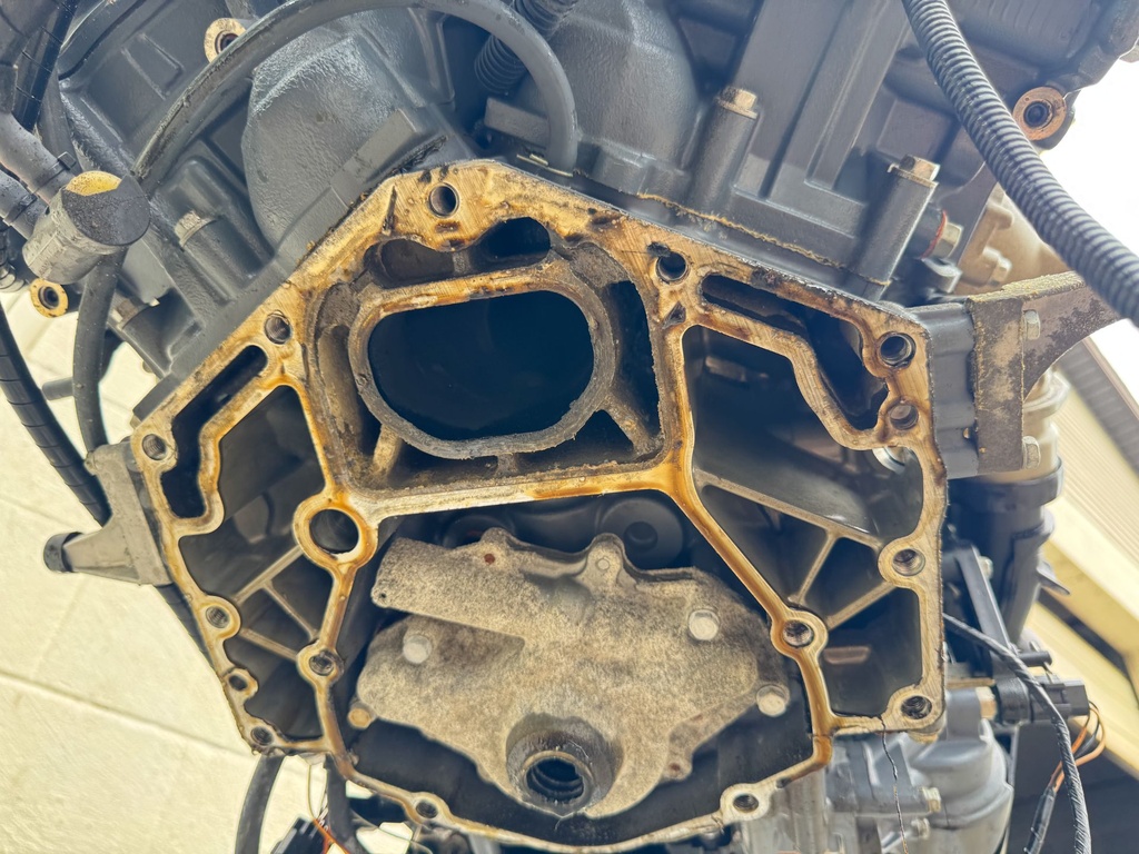 2005 Yamaha 225HP 4 Stroke Outboard Powerhead Complete Ready To Install