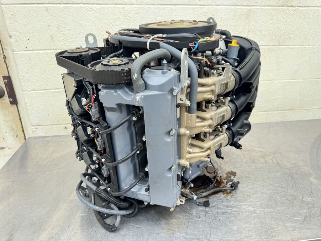 2005 Yamaha 225HP 4 Stroke Outboard Powerhead Complete Ready To Install