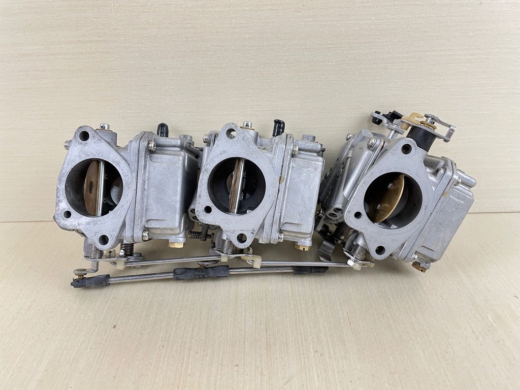 1997 Yamaha 40HP 2 Stroke Outboard Top Bottom Middle Carburetor Set 