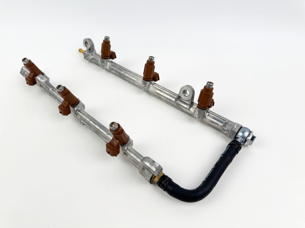 2010 Suzuki 250 HP 4 Stroke Outboard Port Fuel Injector Set W/ Rail 15710-96J00 OEM