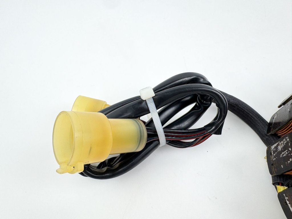 2010 Suzuki 250 HP 4 Stroke Outboard Stator Charging Coil 32120-93J10 OEM