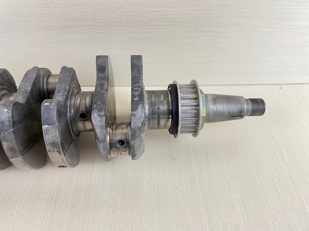 2002 Yamaha 60HP F60 4 Stroke Outboad Crankshaft Assembly 69W-11411-00-00