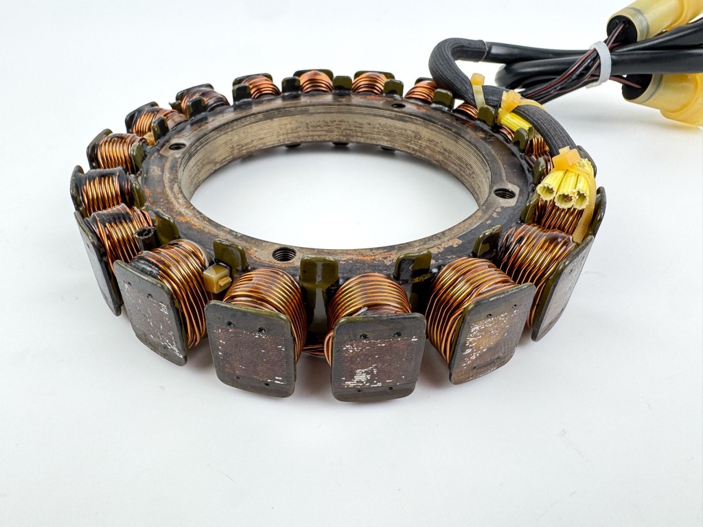 2010 Suzuki 250 HP 4 Stroke Outboard Stator Charging Coil 32120-93J10 OEM