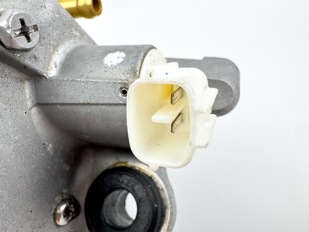 2010 Suzuki 250 HP 4 Stroke Outboard Vapor Separator Tank VST 15600-98J01 OEM