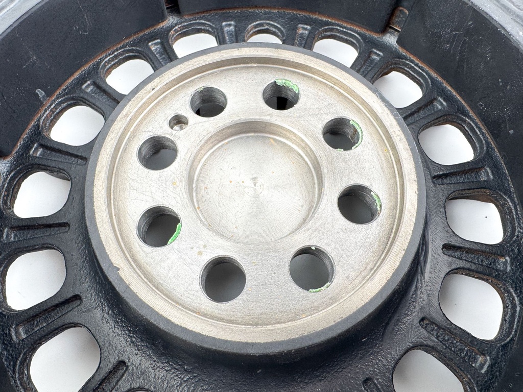 2010 Suzuki 250 HP 4 Stroke Outboard Flywheel 32102-93J20 OEM