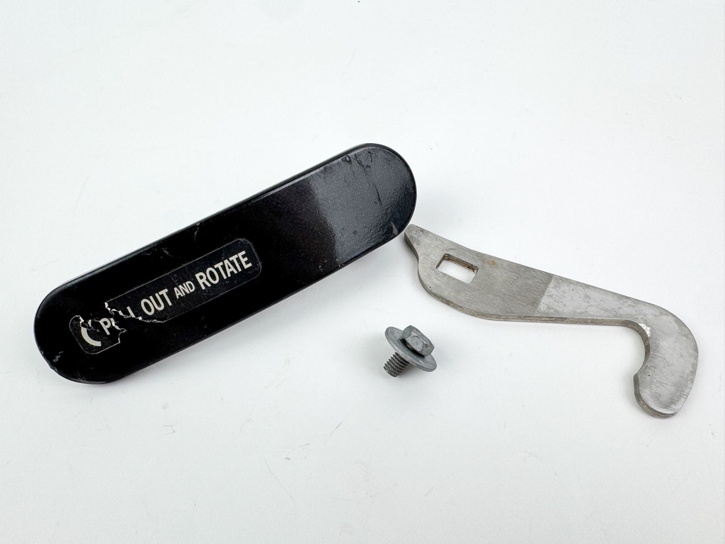 2010 Suzuki 250 HP 4 Stroke Outboard Port Latch Handle 61634-93J00-0EP OEM