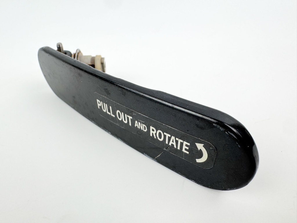 2010 Suzuki 250 HP 4 Stroke Outboard Starboard Latch Handle 61633-93J00-0EP OEM