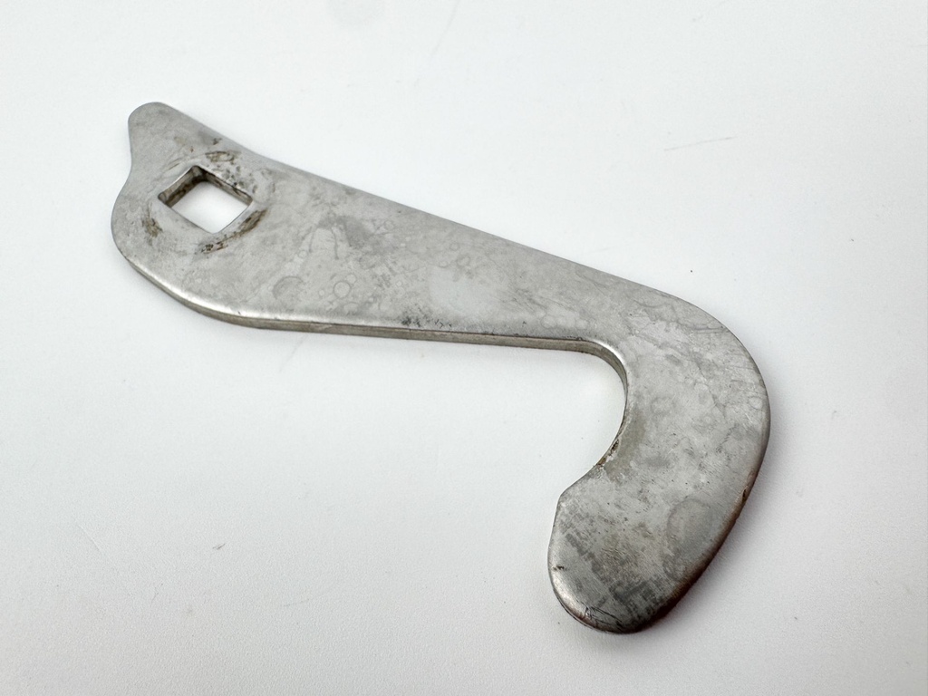 2010 Suzuki 250 HP 4 Stroke Outboard Starboard Latch Handle 61633-93J00-0EP OEM