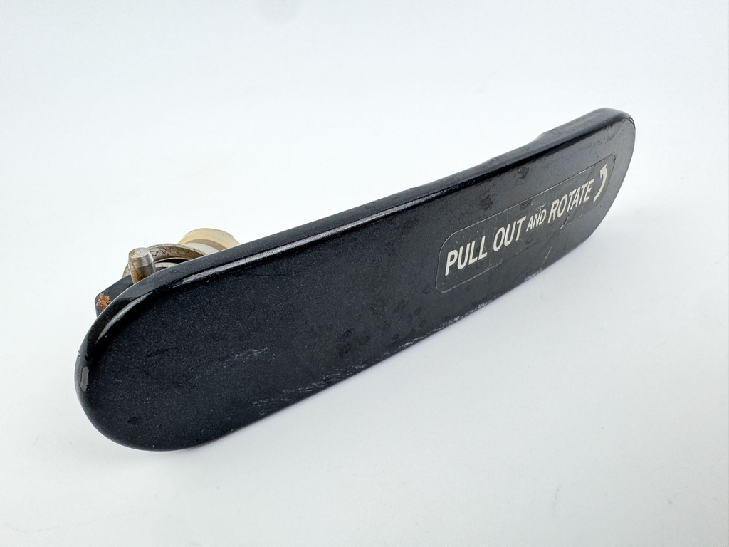 2010 Suzuki 250 HP 4 Stroke Outboard Starboard Latch Handle 61633-93J00-0EP OEM