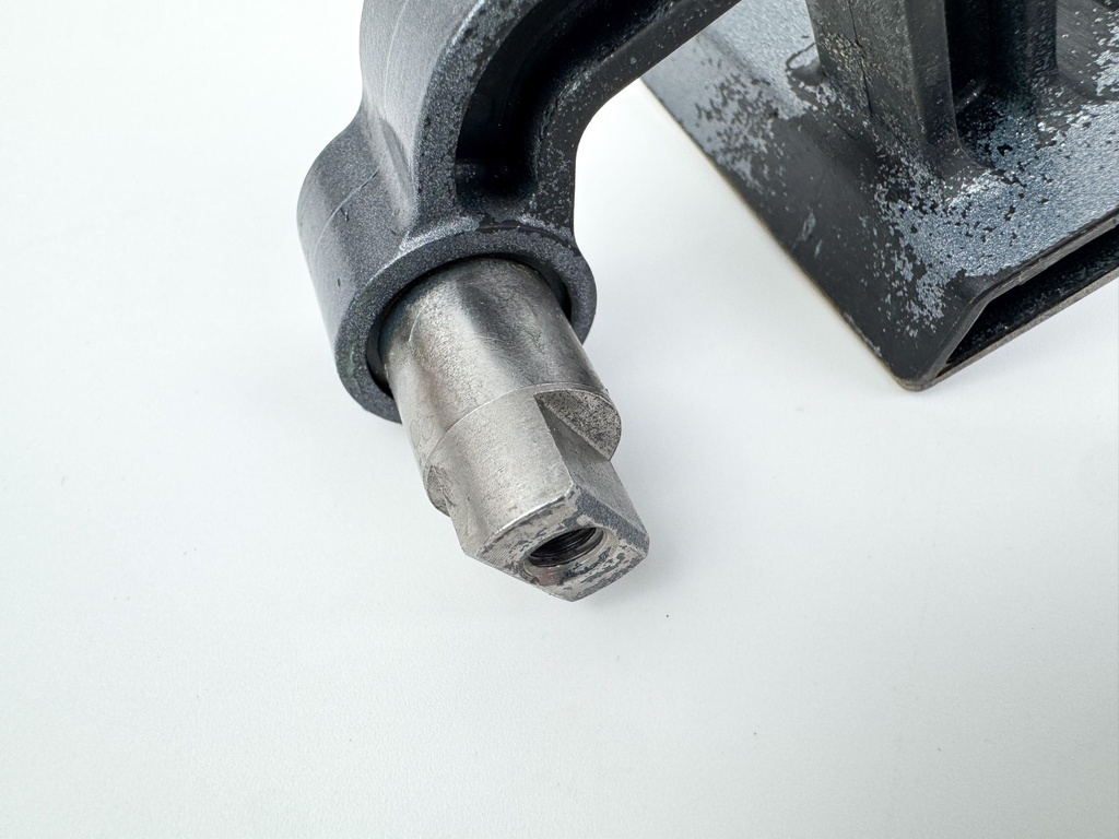 2000 Yamaha 80 HP 4 Stroke Outboard Latch Handle Set 67F-42815-00-4D OEM