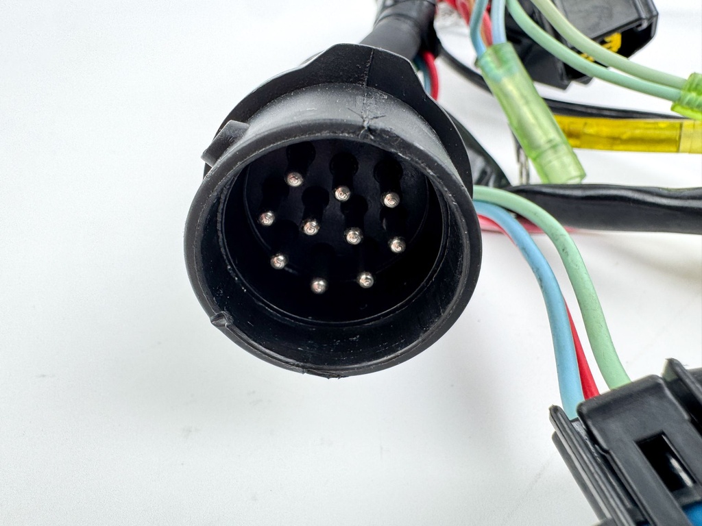 2000 Yamaha 80 HP 4 Stroke Outboard Engine Wire Harness 67F-82590-00-00 OEM