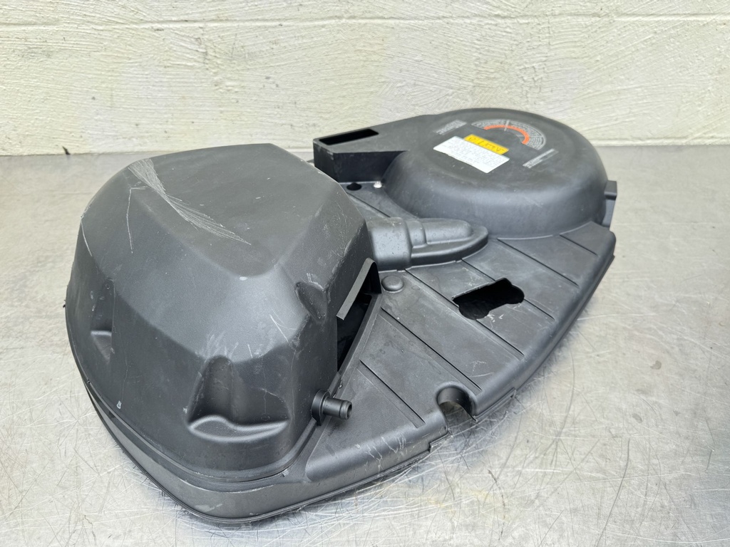 2010 Suzuki 250 HP 4 Stroke Outboard Flywheel Cover 11510-93J04 OEM