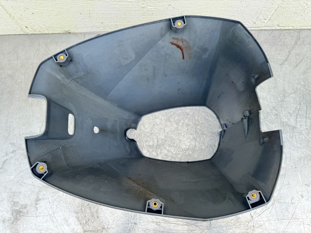 2000 Yamaha 80 HP 4 Stroke Outboard Lower Apron Cover 67F-42741-00-4D OEM