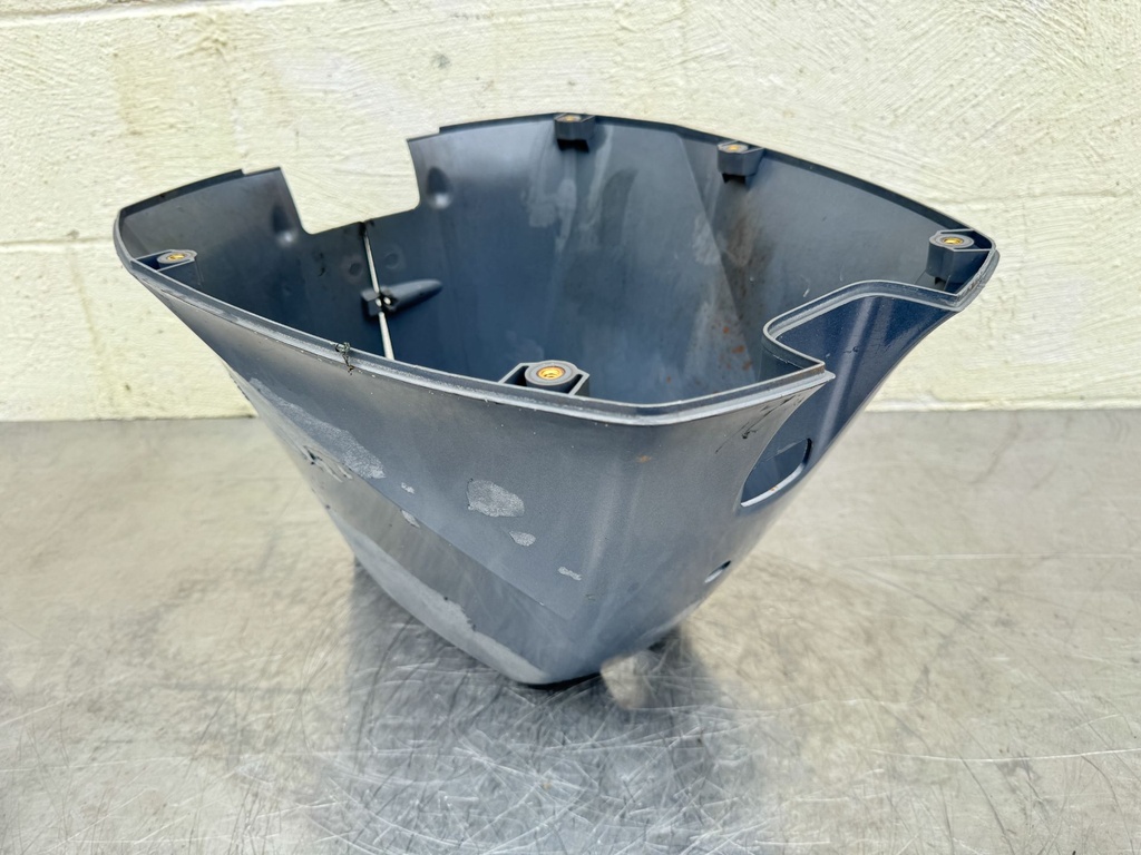 2000 Yamaha 80 HP 4 Stroke Outboard Lower Apron Cover 67F-42741-00-4D OEM