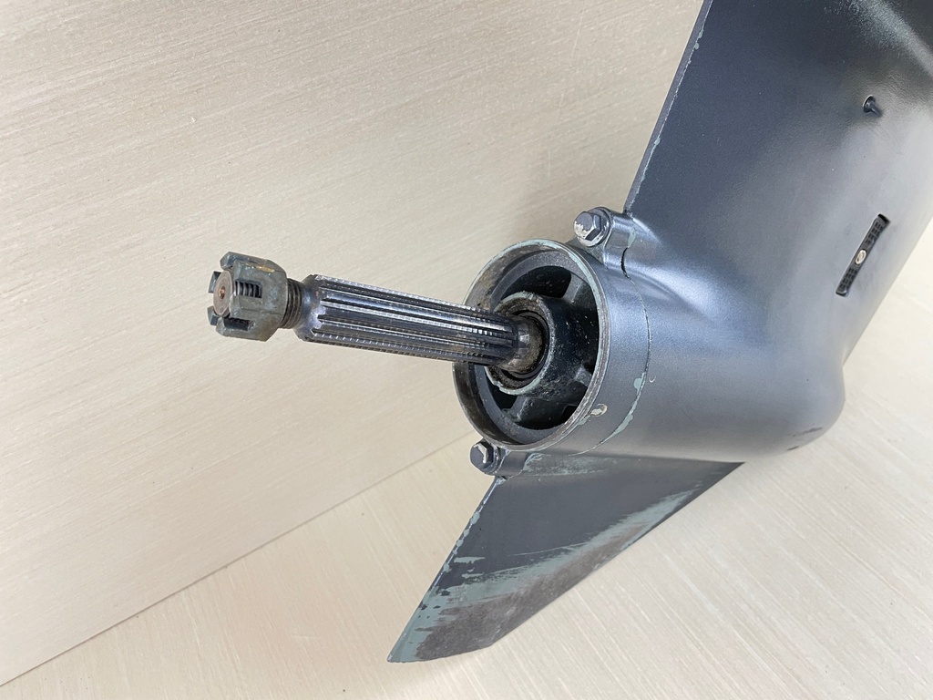 2002 Yamaha 60HP 4 Stroke Long Lower Unit Gear Case Assembly 69W-45300-00-4D  