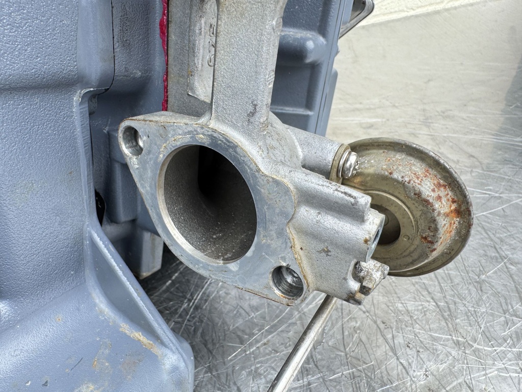 2001 - 2004 Yamaha F 80 90 100 HP 4 Stroke Outboard Powerhead Crankcase Assembly