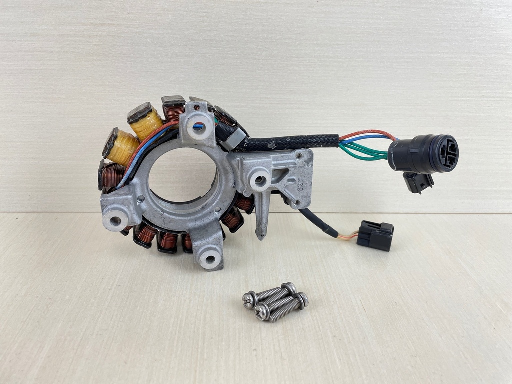 2002 Yamaha 60HP F60 4 Stroke Outboard Stator Assembly With Base 64J-85510-00-00