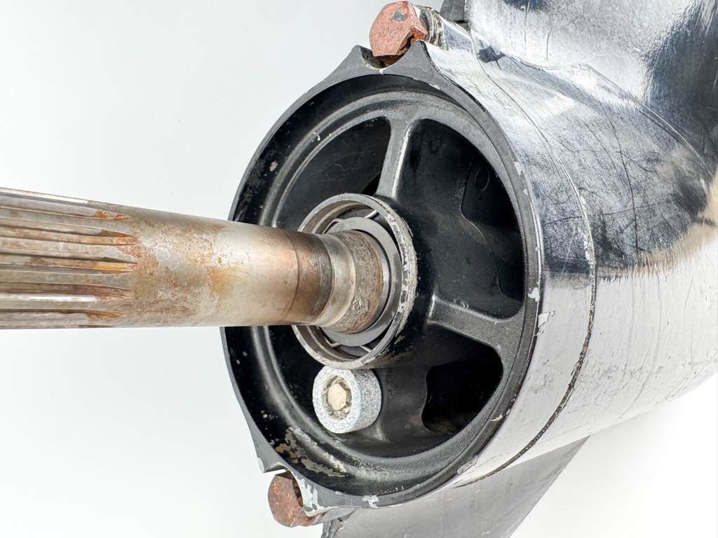 2008 - 2016 Suzuki DF250 250HP 250S 20" Long Lower Unit Gear Case