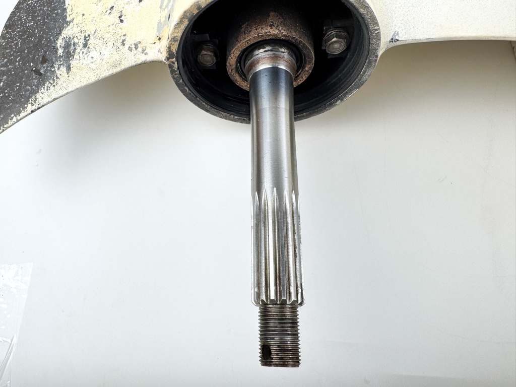 2005 Evinrude 250 HP 2 Stroke  Etec 25' XL Lower Unit Gear Case RH M1